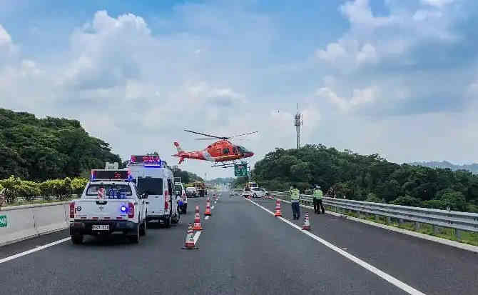 营山高速公路汽车救援案例