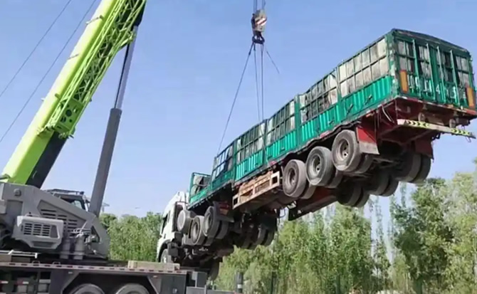营山道路脱困救援案例